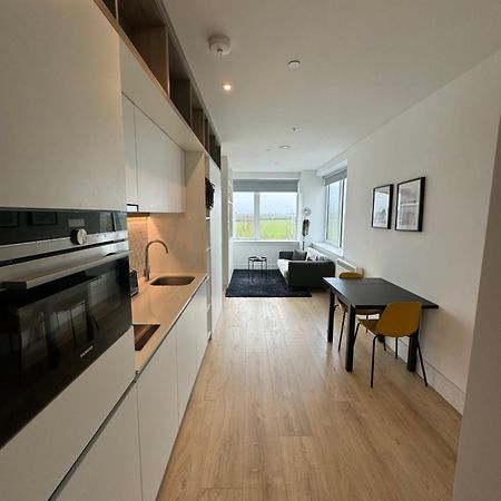 London Luxxe Suites & Apartments - London Heathrow Airport, Terminal 1 2 3 4 5 Hillingdon Dış mekan fotoğraf