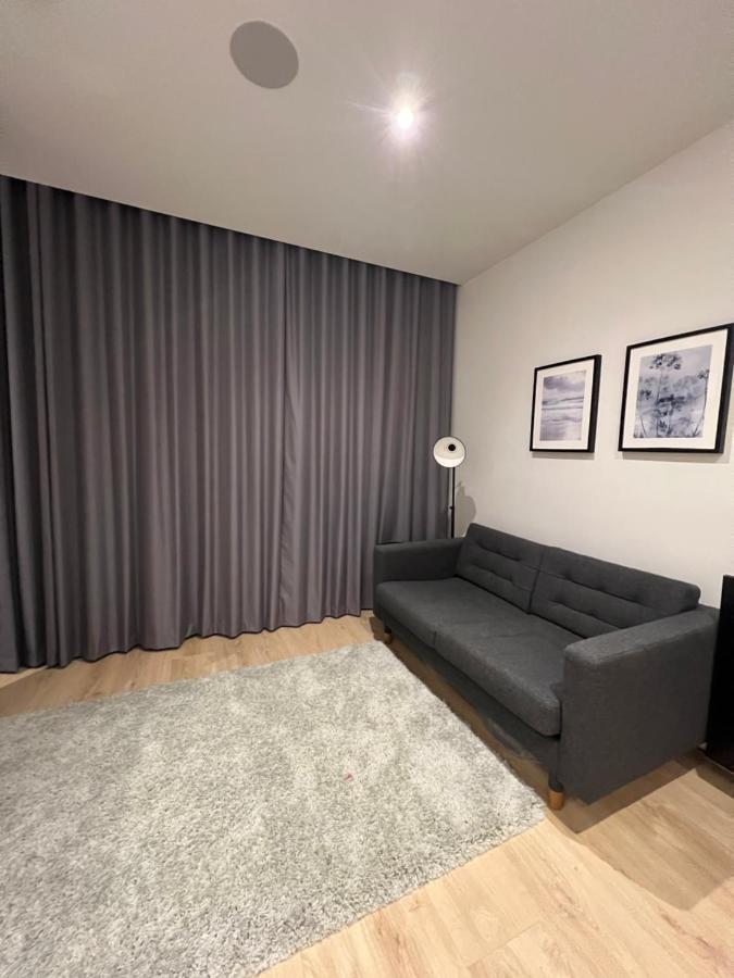 London Luxxe Suites & Apartments - London Heathrow Airport, Terminal 1 2 3 4 5 Hillingdon Dış mekan fotoğraf