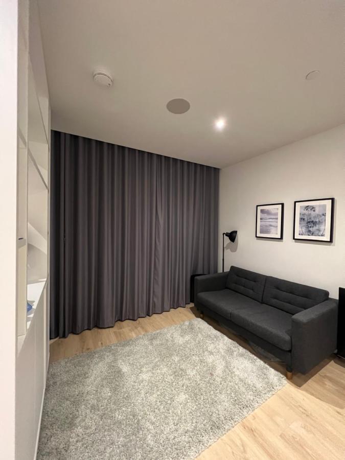London Luxxe Suites & Apartments - London Heathrow Airport, Terminal 1 2 3 4 5 Hillingdon Dış mekan fotoğraf